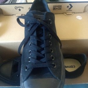 Black converse sneakers